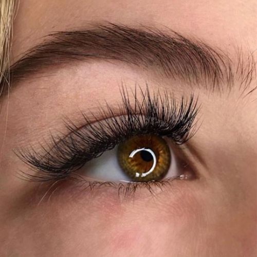 Lash Extensions dissected: Which extensions are best suited for you?