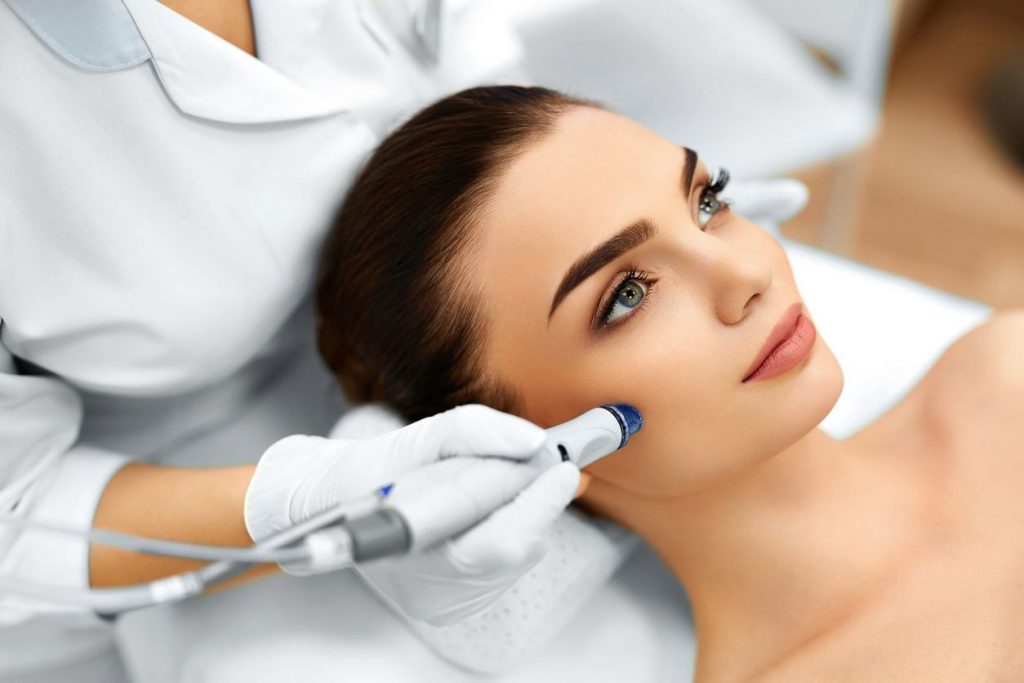 Hydrafacial And Why You Should Try It!